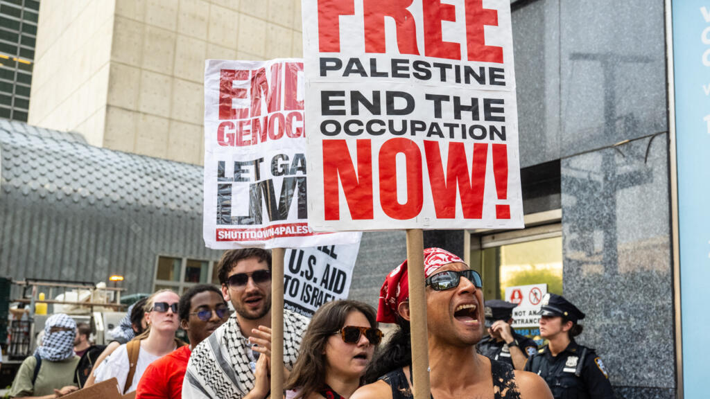 US imposes visa sanctions on Palestinian Authority, PLO officials for 'undermining' peace