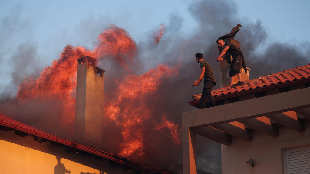 Greece gets EU help to battle disastrous wildfires