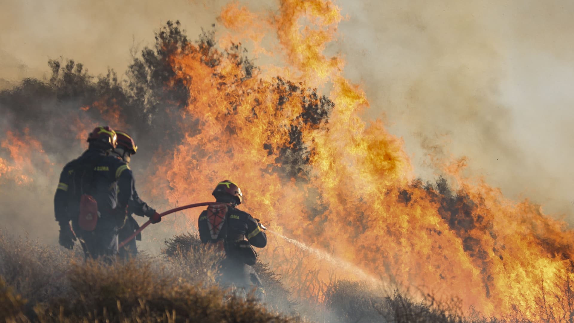 Catastrophe bond sales hit fresh record amid climate crisis